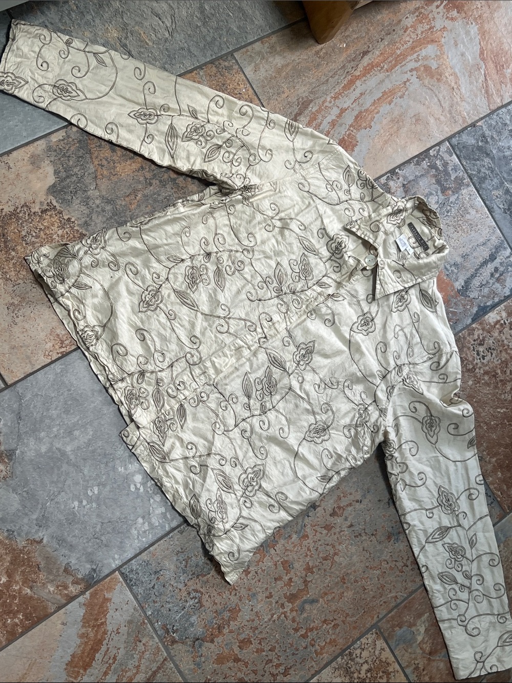 Light Gold Floral Button-Up silk Shirt